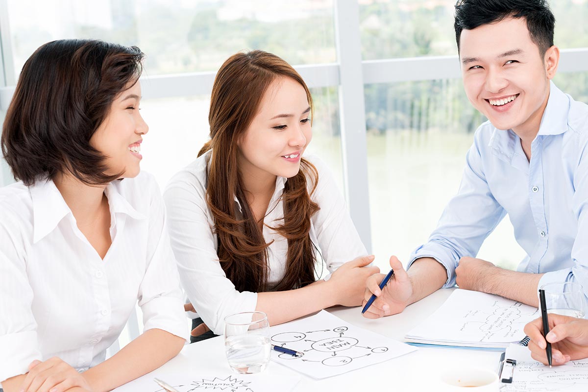 Manage Workplace Challenges with Resilience