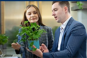 https://www.sqcentre.com/wp-content/uploads/2024/02/1.-400x200-young-couple-looking-camera_Fundamentals-of-Sustainability-thumbnail-02-300x200.jpg